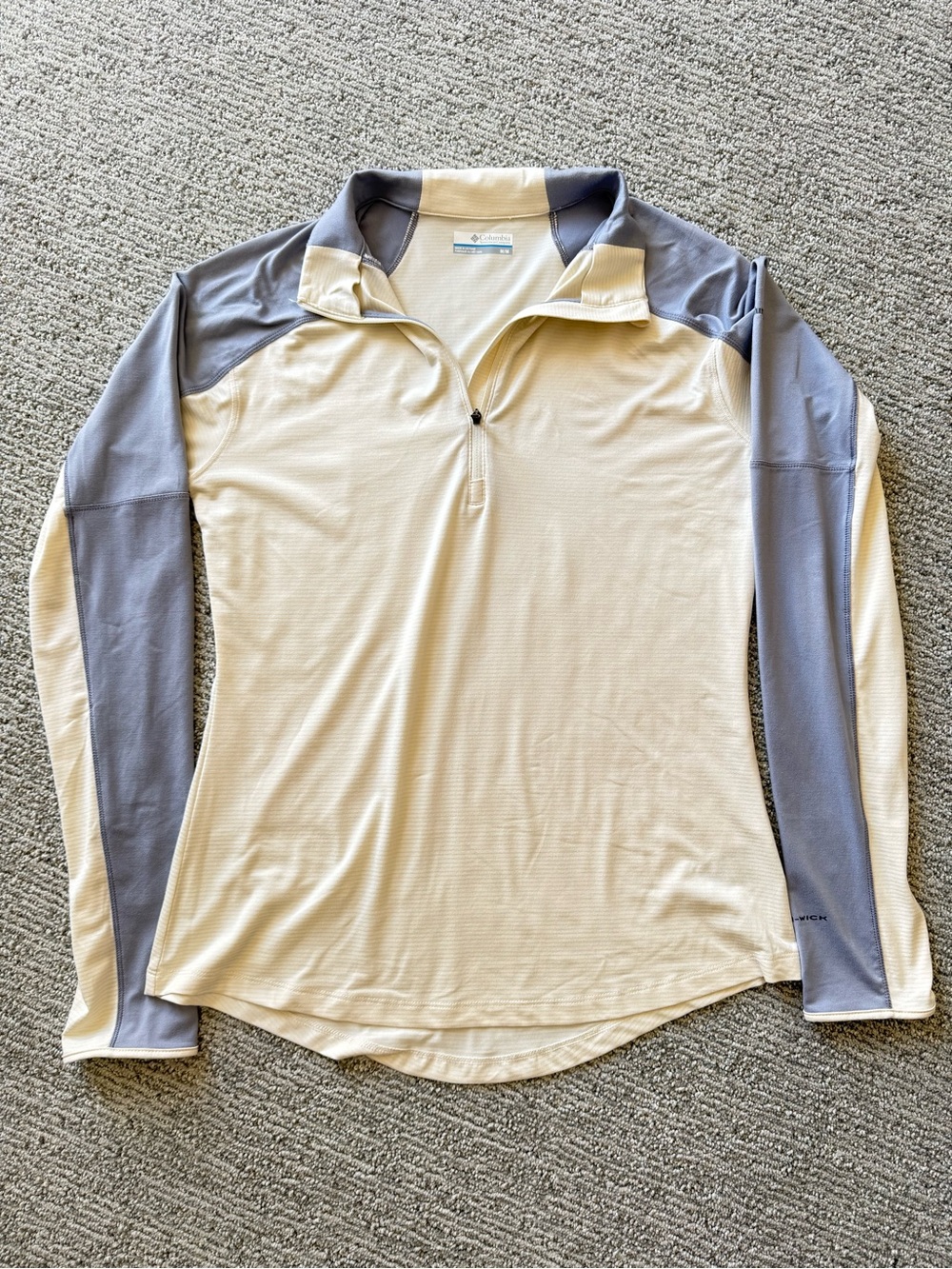 Columbia Long Sleeve Omni-Wick  Hiking Quarter-Zip Shirt Cream & Gray Size M